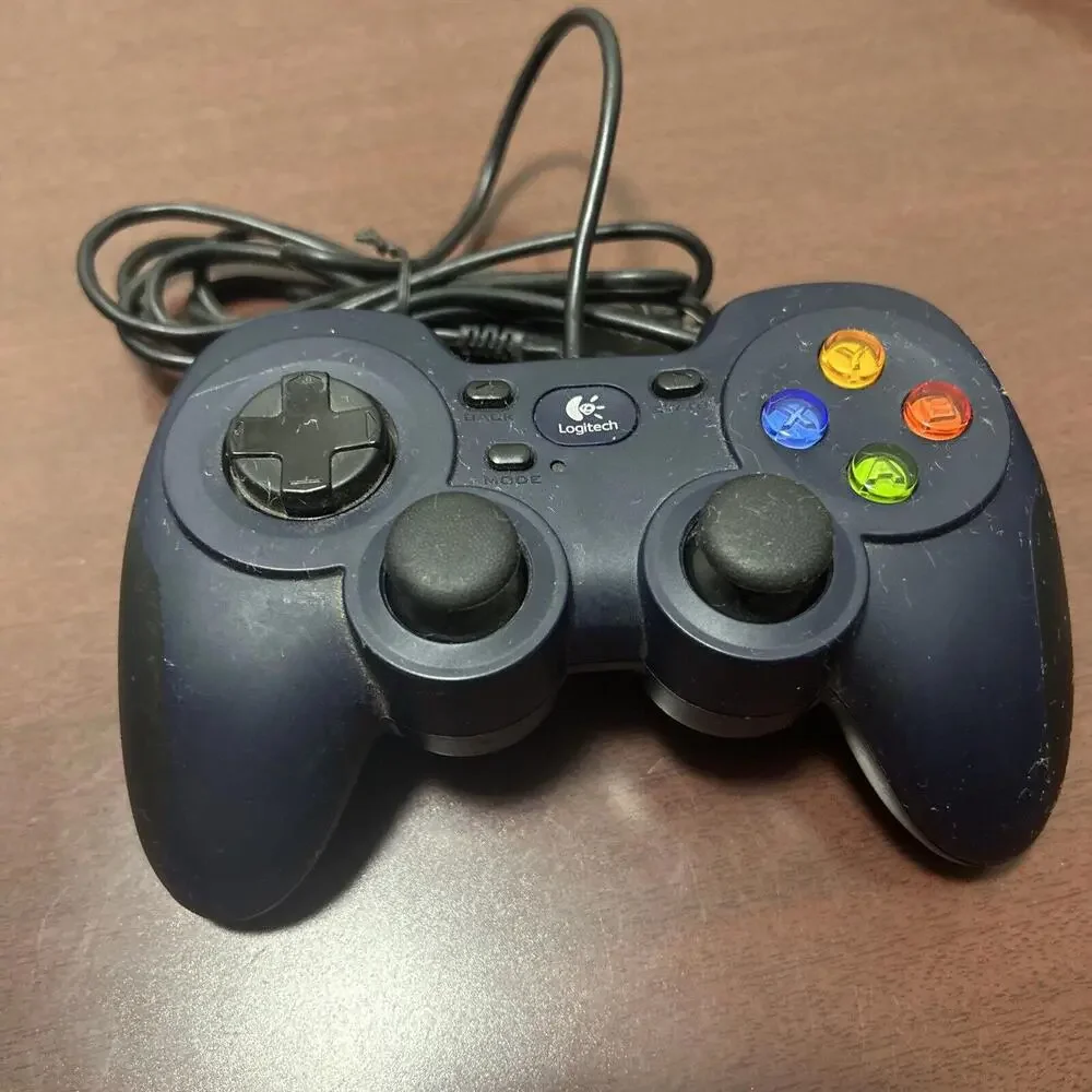 Logitech Precision Wired Controller For Xbox - Picture 1 of 3